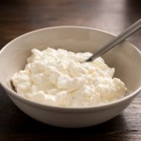 A bowl of cottage cheese